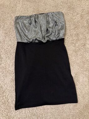 Strapless Black Mini Dress with Silver Metallic, Small!